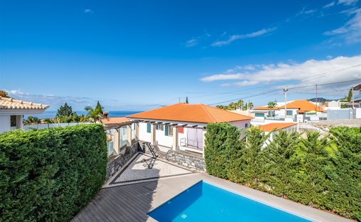 House in Se, Madeira, Portugal 1