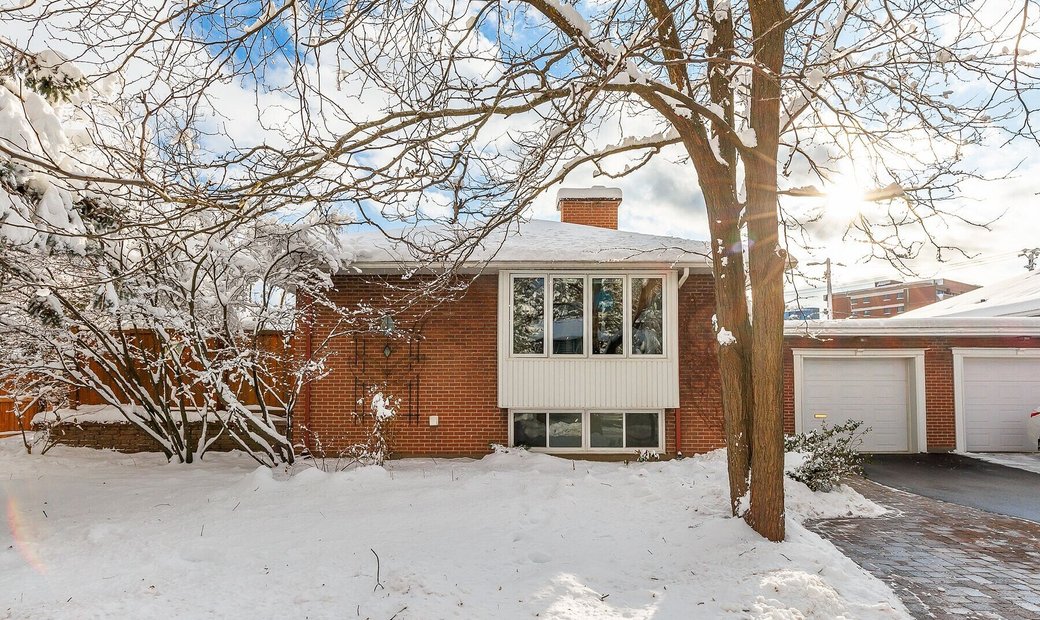 Saint Lambert, Montérégie In Saint Lambert, Quebec, Canada For Sale