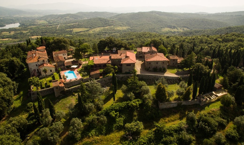 Beautiful Estate In The Centre Of Tuscany In Val Di Chiana, Tuscany
