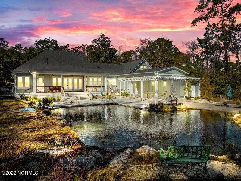 Private Estate Sized Property In Sea Breeze, North Carolina, United