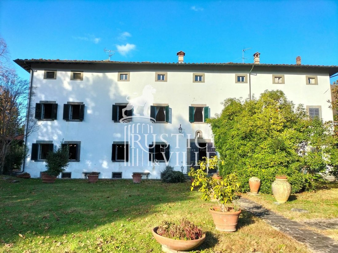 Castle in Historic Center, Lucca, Tuscany 3 - 13628921