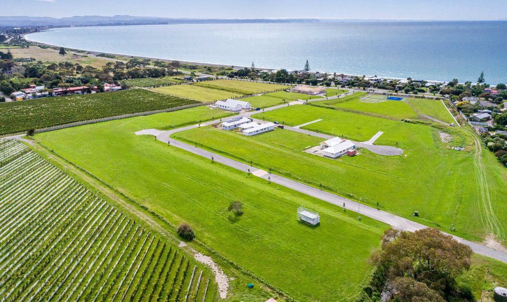 Te Awanga Terraces In Te Awanga, Hawke's Bay, New Zealand For Sale