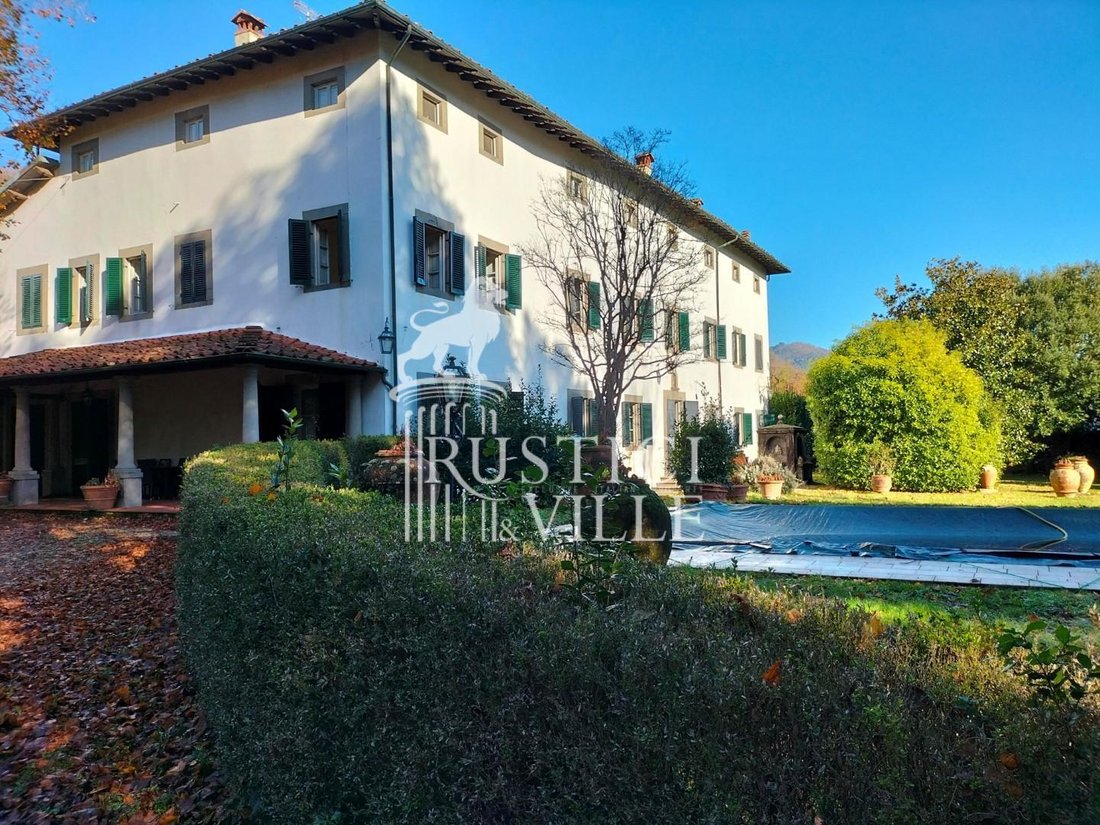 Castle in Historic Center, Lucca, Tuscany 2 - 13628921