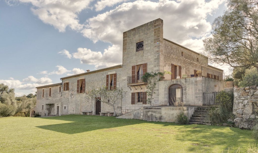 Rustic Sineu Estate With Vintage And Charm Filled Spaces In Sineu