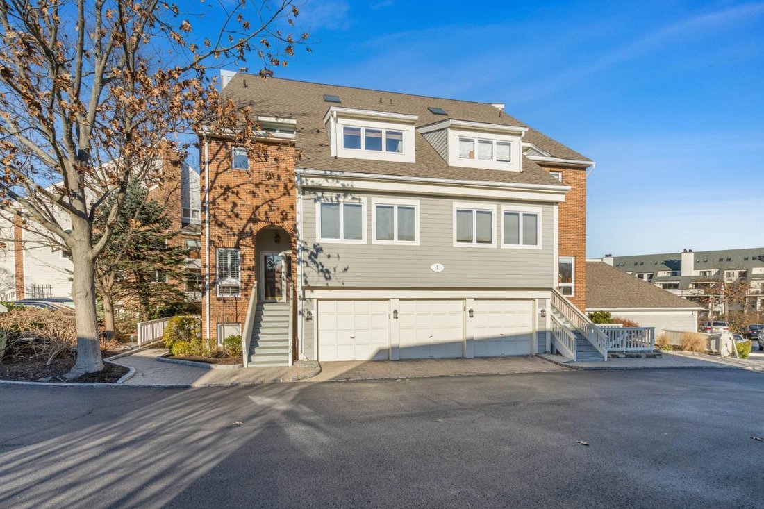 Townhouse in Stamford, Connecticut, United States 1 - 13628084