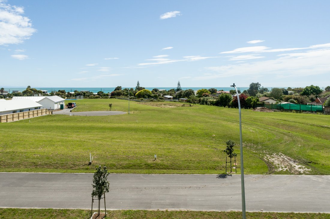 Te Awanga Terraces In Te Awanga, Hawke's Bay, New Zealand For Sale