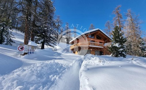Chalet en Sestriere, Piamonte, Italia 1