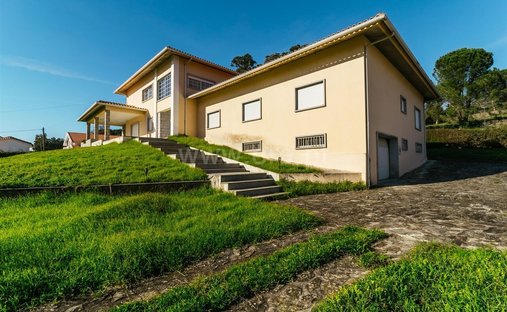 House in Santa Comba, Guarda District, Portugal 1