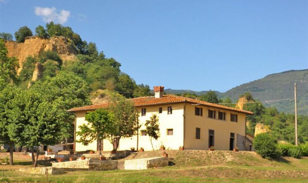 Castelfranco Piandiscò Building In Toskana, Italien Zu Verkaufen (13631507)
