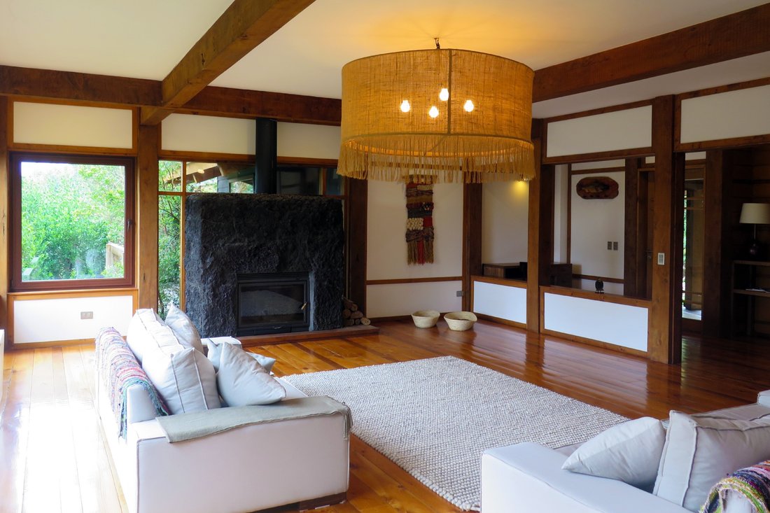 Cantarias Lodge In Lake Puyehue With Lakeshore And Beach In Los Lagos