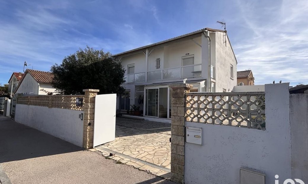 Vente Maison/Villa 6 Pièces In Valras Plage, Occitanie, France For Sale