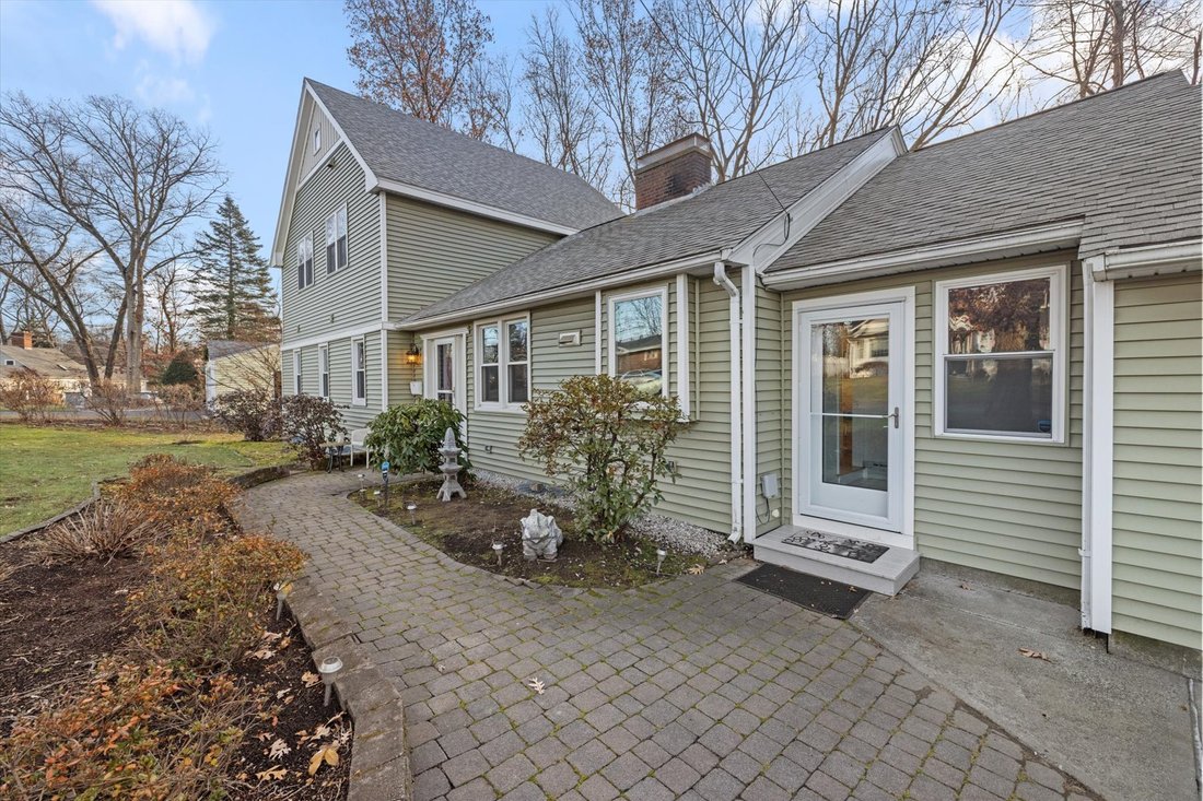 A Perfect Blend Of Comfort And In Westborough, Massachusetts, United