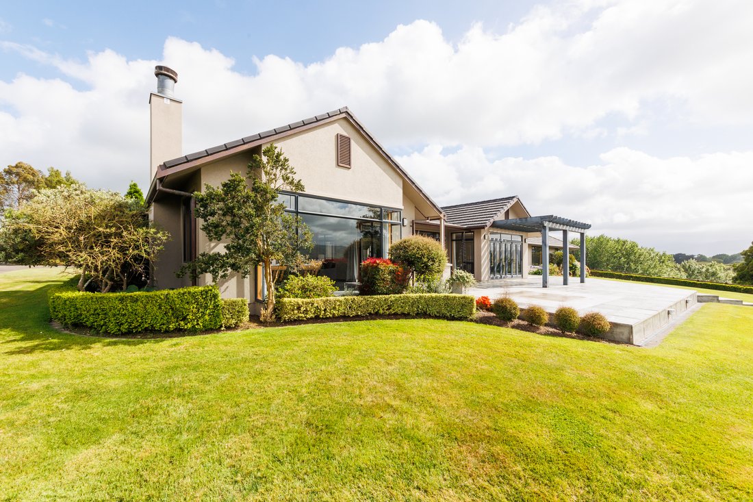 Luxurious Estate With Unsurpassed In Ashhurst, Manawatu Wanganui, New