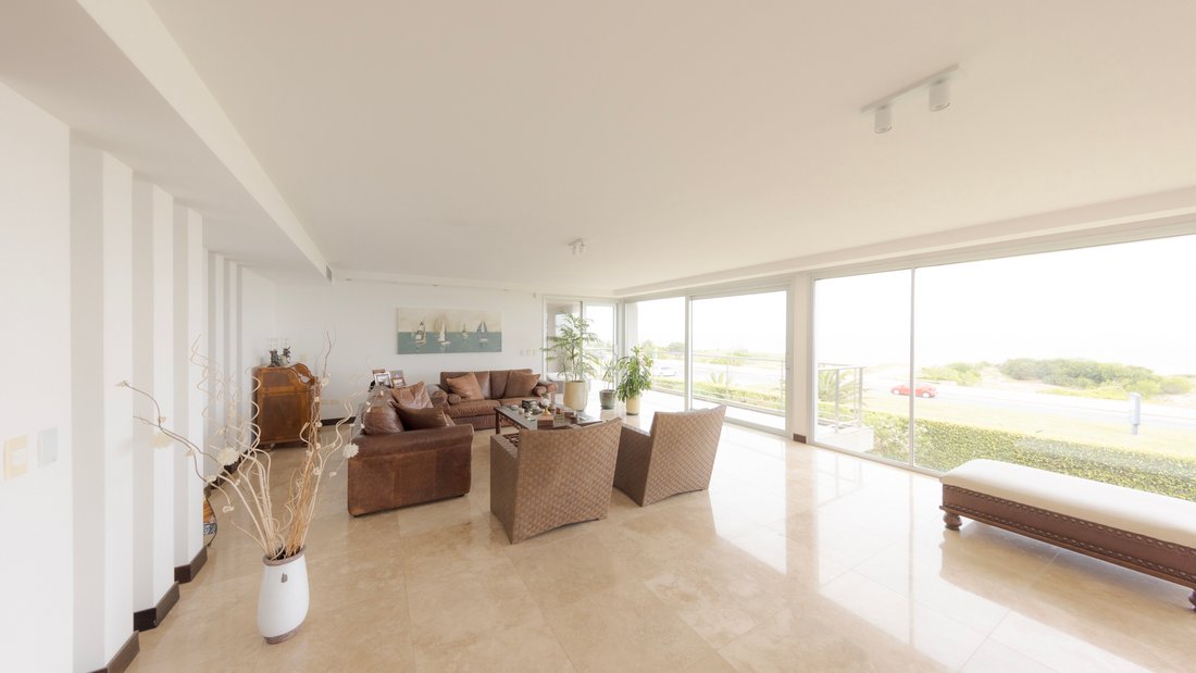 Apartment in Montevideo, Departamento de Montevideo, Uruguay 2 - 13633674