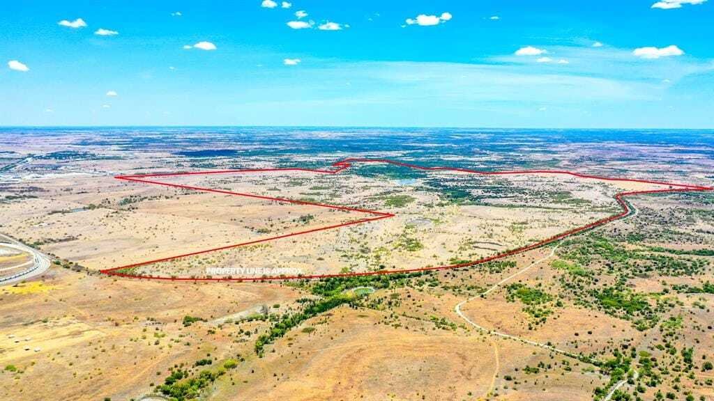 Sprawling 1,600 Acre Land Opportunity In In Cresson, Texas, United
