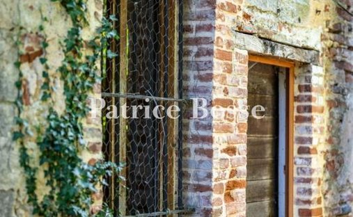 Castle for Sale in Penne-d'Agenais, Nouvelle-Aquitaine, France