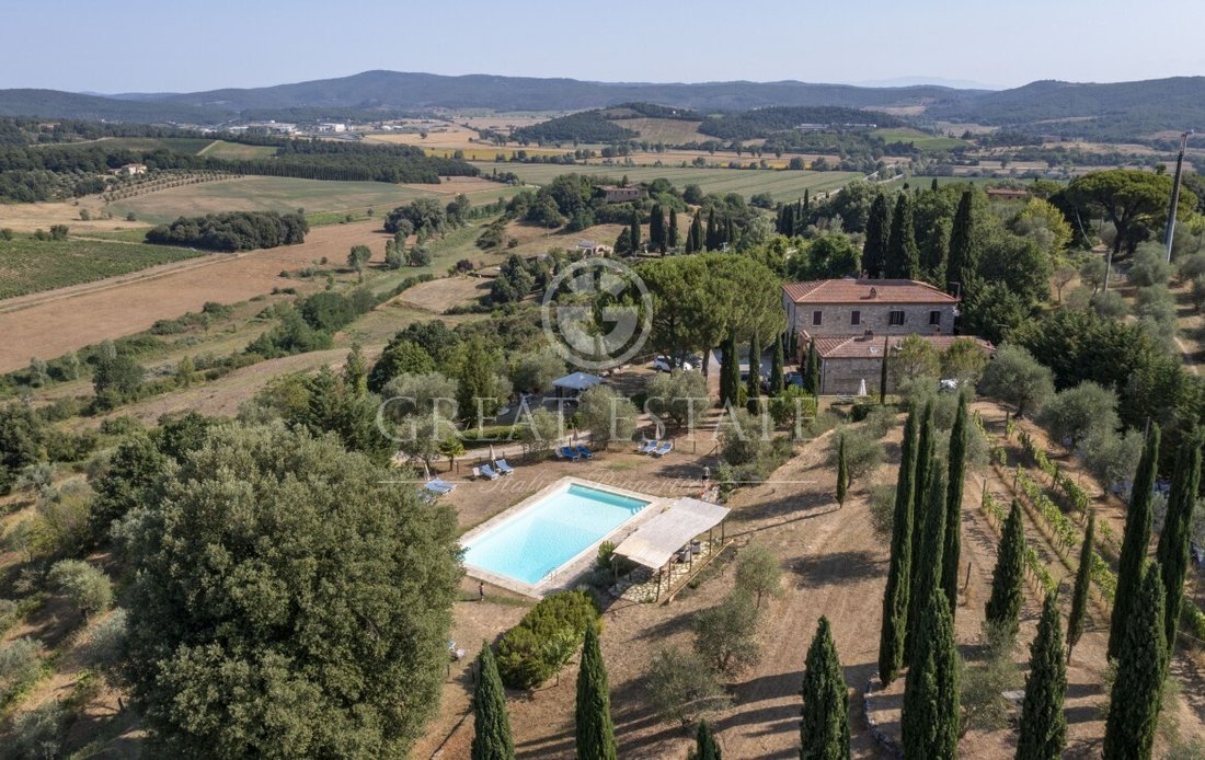 Estate in Rapolano Terme, Tuscany, Italy 3 - 13637245