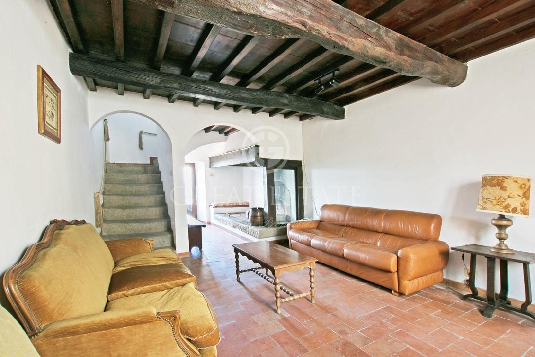 Estate in Borgo a Cascia, Reggello, Tuscany 5 - 13637354