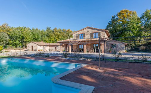 Finca en Gualdo Cattaneo, Umbría, Italia 1