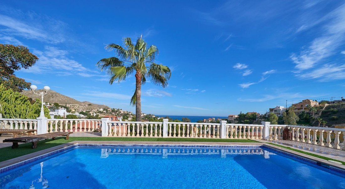 Villa in el Campello, Valencian Community, Spain 2 - 13636902