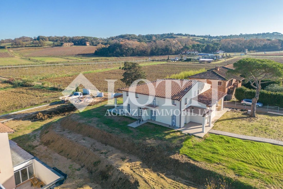Country House in Ponsacco, Tuscany, Italy 2 - 12569080