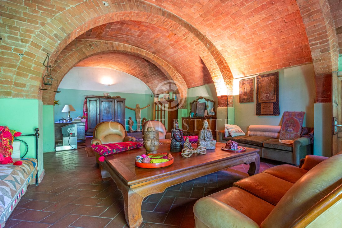 Estate in Chiusi, Tuscany, Italy 5 - 13637184