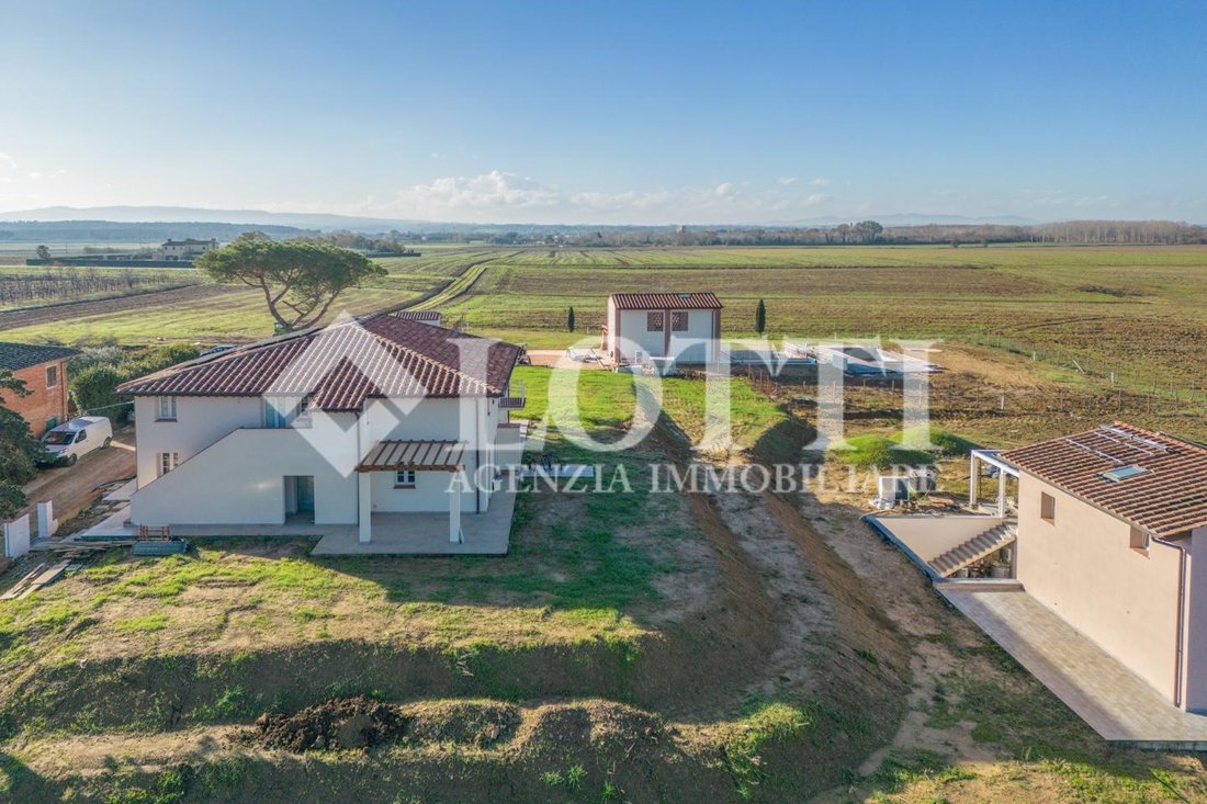 Country House in Ponsacco, Tuscany, Italy 1 - 12569080
