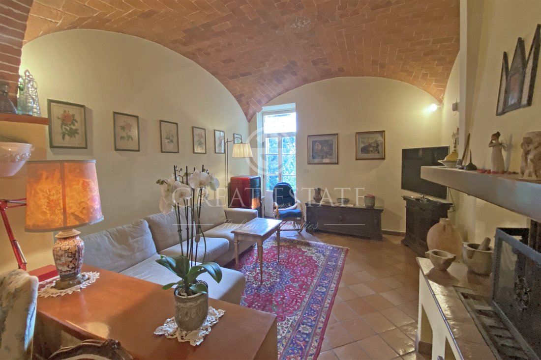 Estate in Foiano della Chiana, Tuscany, Italy 5 - 13637298