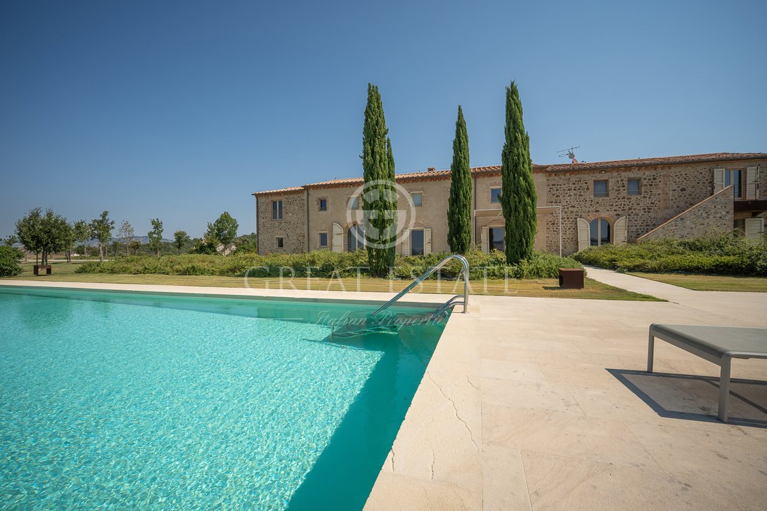 Estate in Volterra, Tuscany, Italy 4 - 13637221