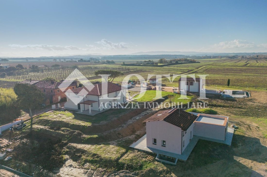 Country House in Ponsacco, Tuscany, Italy 4 - 12569080