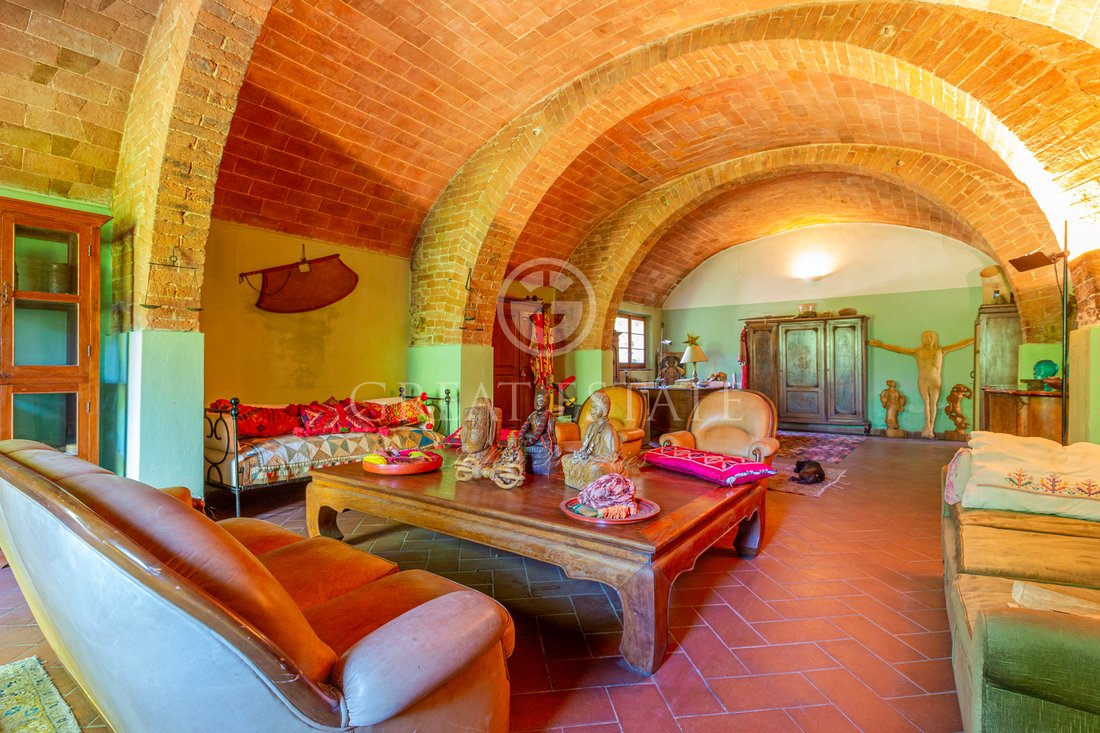 Estate in Chiusi, Tuscany, Italy 2 - 13637184