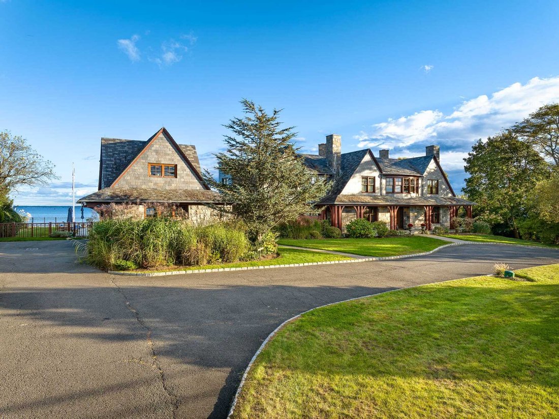 Coveted Waterfront Sanctuary In Rye, New York, United States For Sale