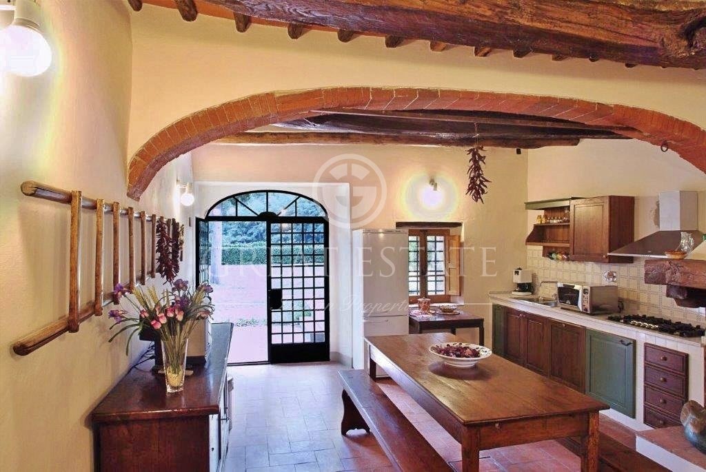 Estate in Gaiole in Chianti, Tuscany, Italy 2 - 13637371