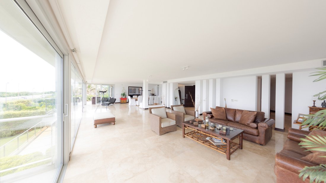 Apartment in Montevideo, Departamento de Montevideo, Uruguay 3 - 13633674