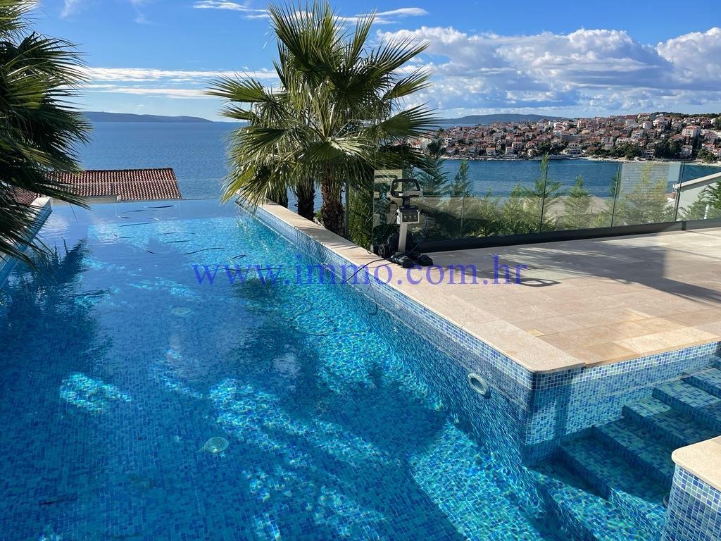 Villa in Trogir, Split-Dalmatia County, Croatia 1 - 13638112