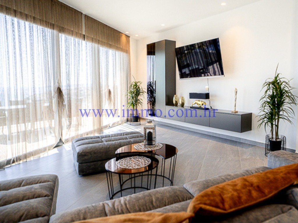 Villa in Trogir, Split-Dalmatia County, Croatia 4 - 13638112