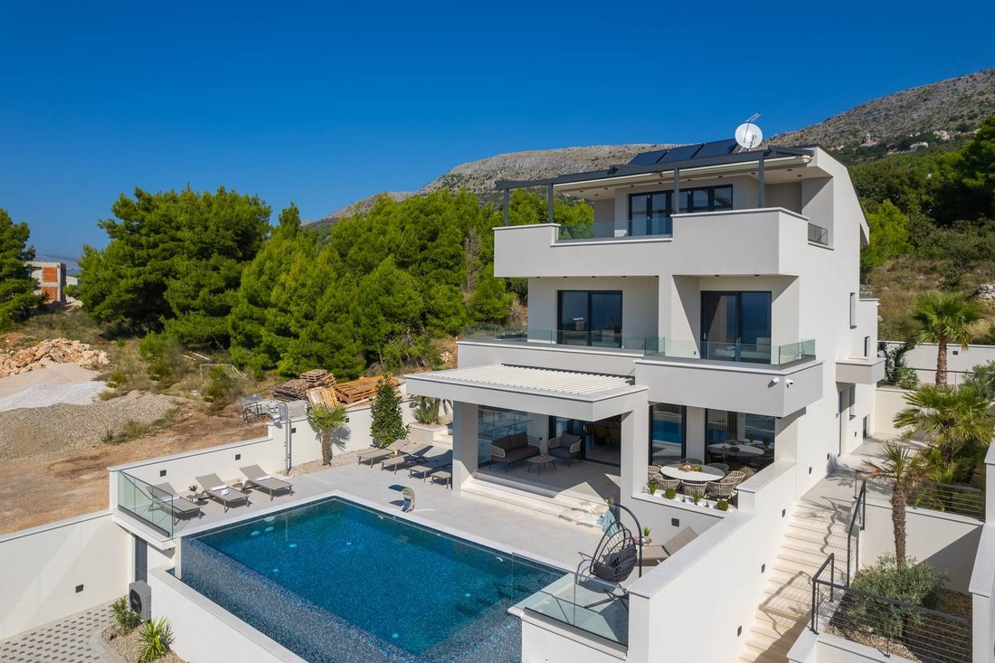 Villa en Grljevac, Split-Dalmacia, Croacia 2 - 13565347