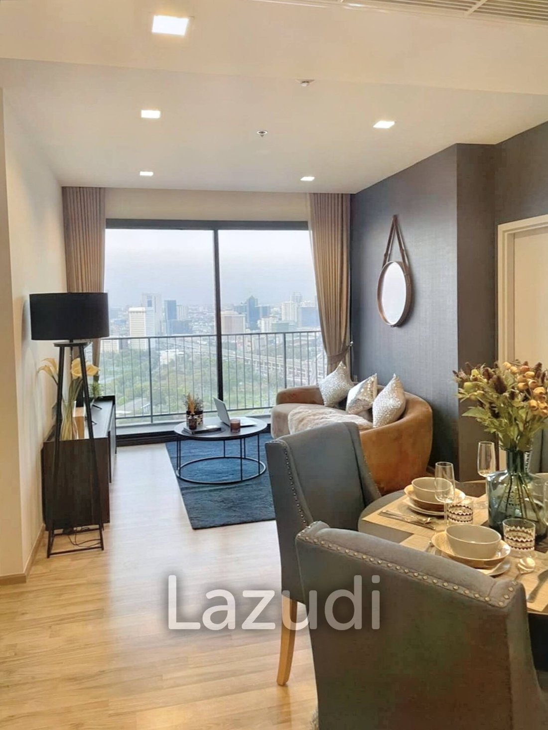Apartment in Chom Phon, Bangkok, Thailand 1 - 13641104