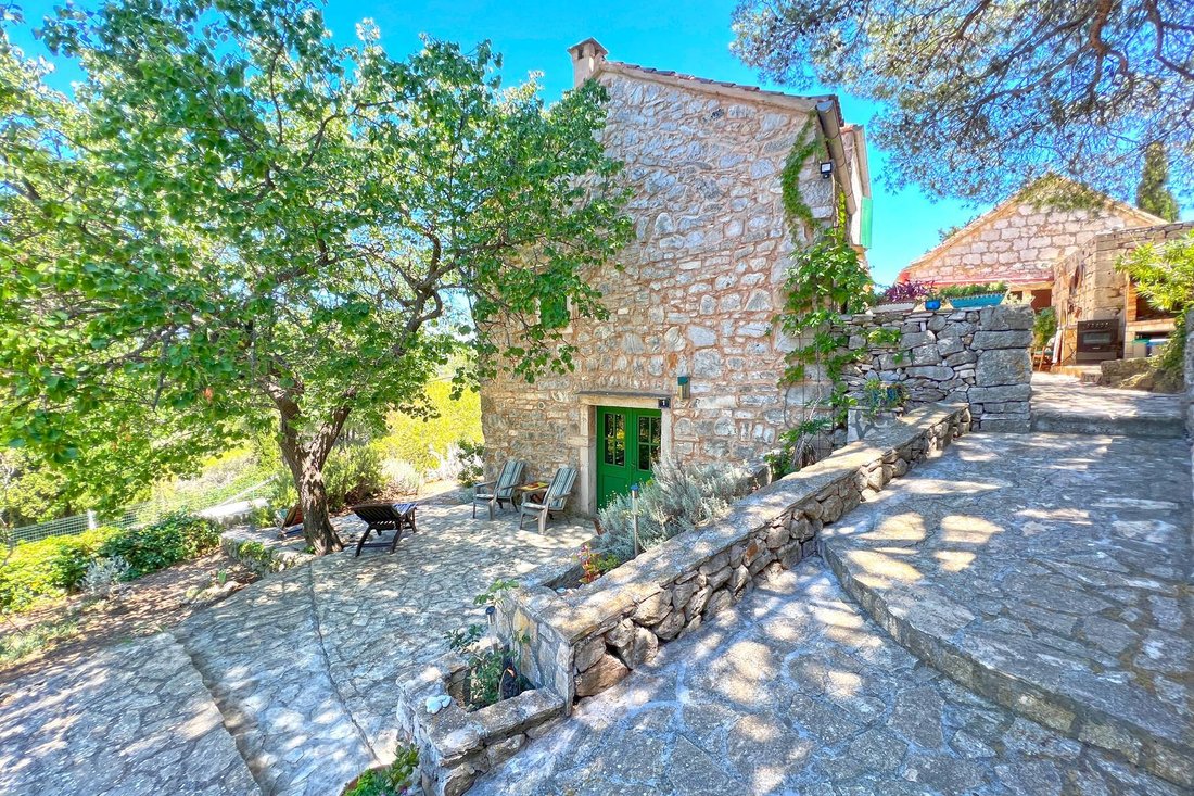 Villa in Dracevo Polje, Split-Dalmatia County, Croatia 4 - 12658681