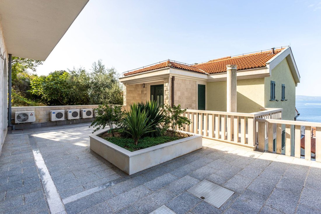 Villa in Omis, Split-Dalmatia County, Croatia 4 - 13565798