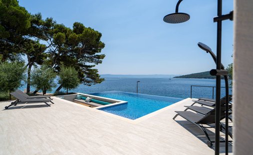 Villa in Sumartin, Split-Dalmatia County, Croatia 1