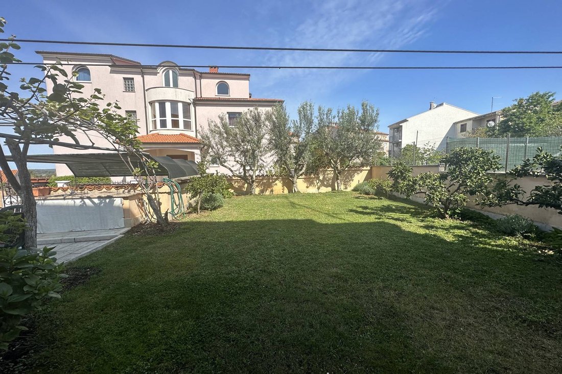 Villa in Grad Pula, Istria County, Croatia 1 - 13567861