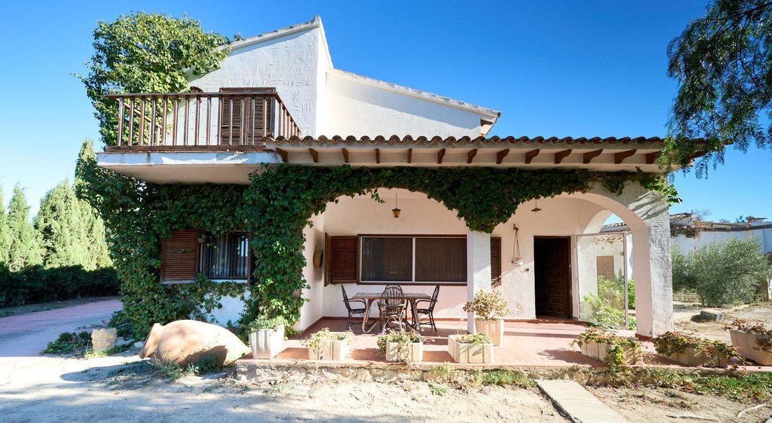 Villa in Busot, Valencian Community, Spain 1 - 13641741