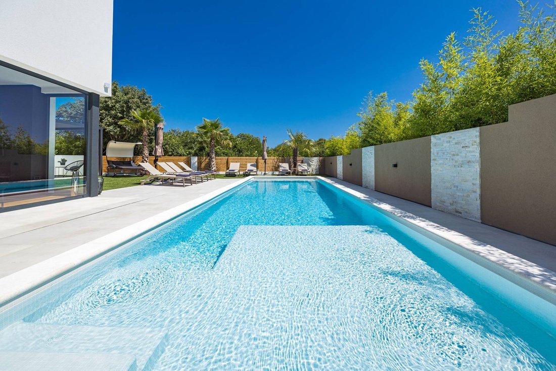 Villa in Medulin, Istria County, Croatia 3 - 13565649