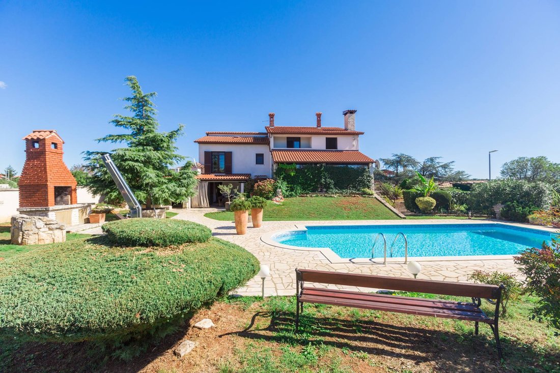Villa in Grad Pula, Istria County, Croatia 1 - 12623127
