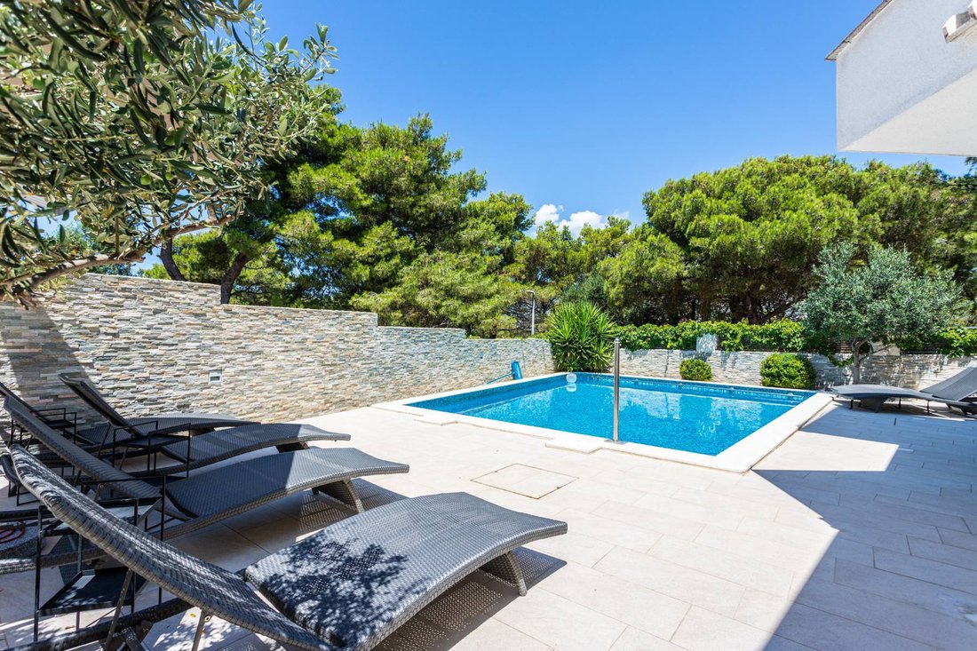 Villa in Okrug Donji, Split-Dalmatia County, Croatia 5 - 13567158