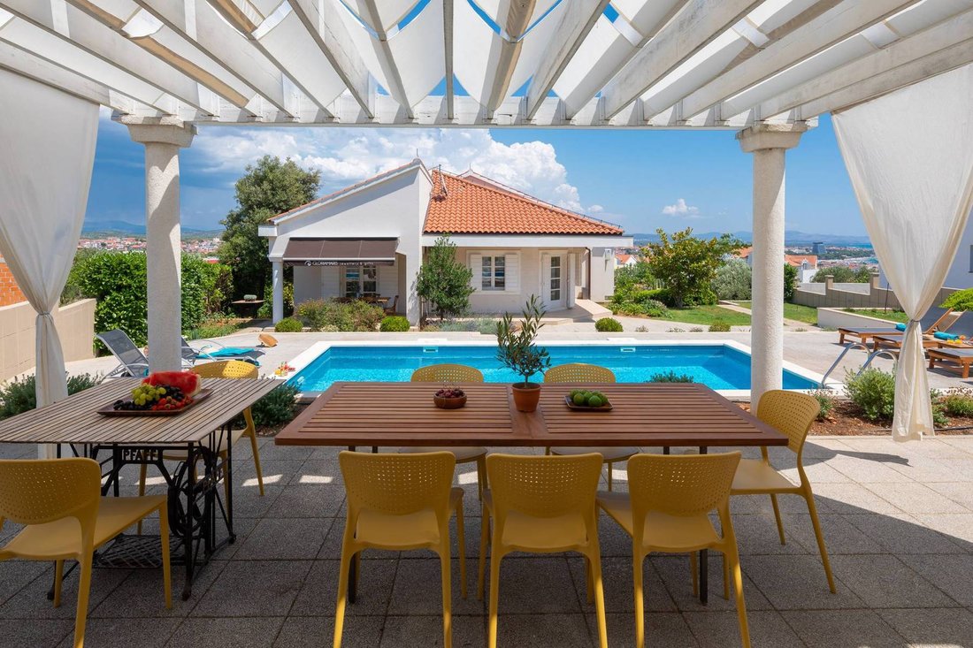 Villa in Vodice, Sibenik-Knin County, Croatia 2 - 12620738