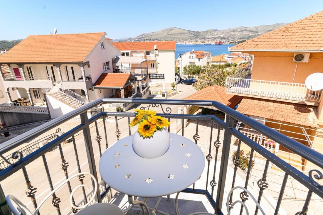 Villa in Okrug Gornji, Split-Dalmatia County, Croatia 5 - 12667559
