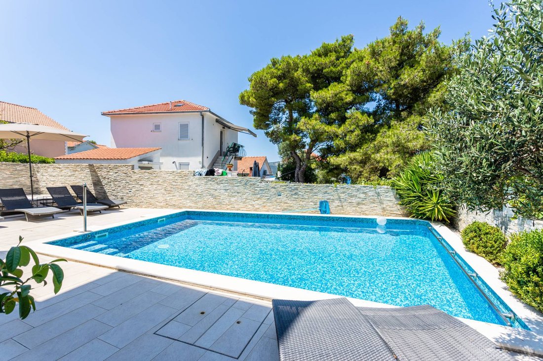 Villa in Okrug Donji, Split-Dalmatia County, Croatia 3 - 13567158