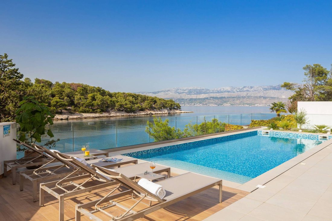 Villa in Supetar, Split-Dalmatia County, Croatia 4 - 12620753